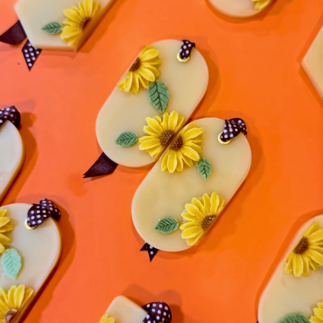 Fragrance Bar – Gifting Set of 25 / 50