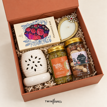 Aangan – Pushp Camphor, Fragrance Bar, Diya Candle, Diffuser & Dry Fruit Gift Set