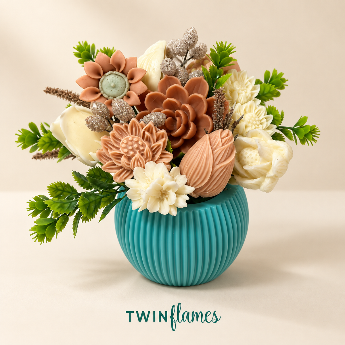 Aqua Guldasta - Floral Bouquet Scented Candle (Kolkata Delivery Only)