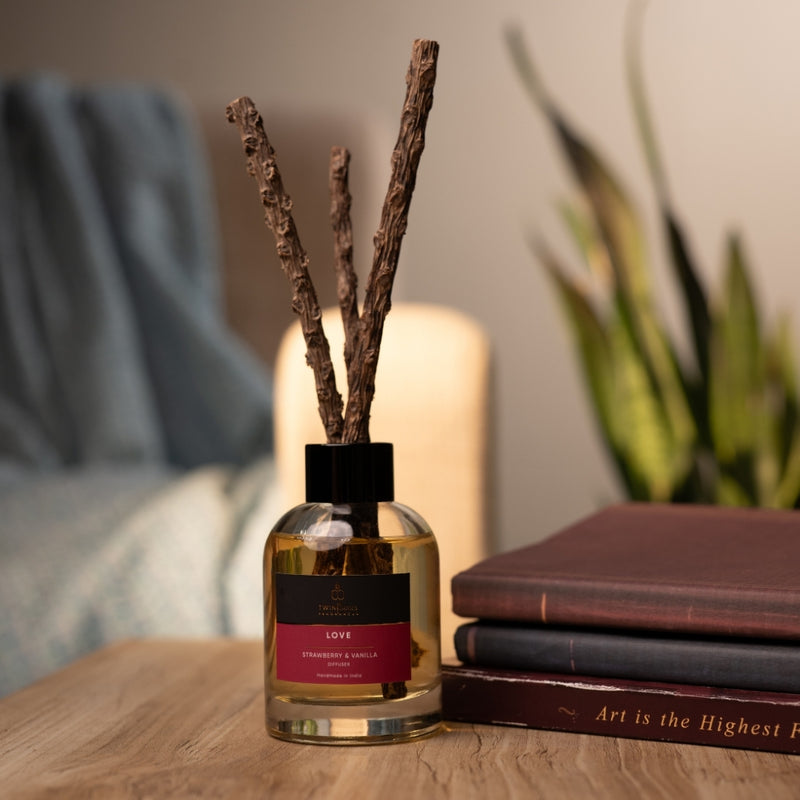 Strawberry & Vanilla Aroma Reed Diffuser – 100ml