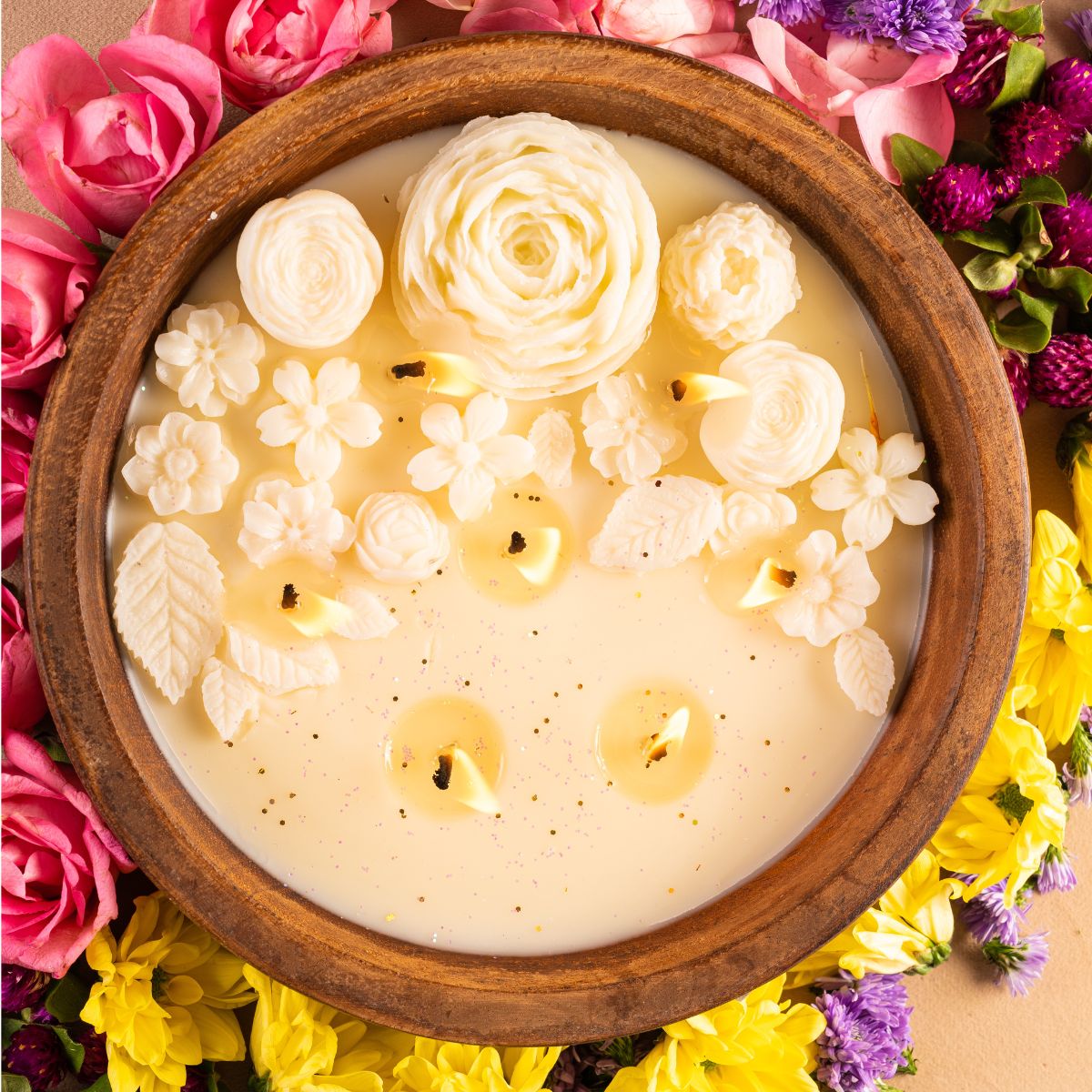 Wooden Floral Soywax Scented Candle - Twin Flames India