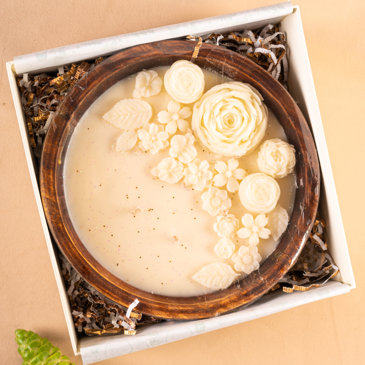 Wooden Floral Soywax Scented Candle - Twin Flames India